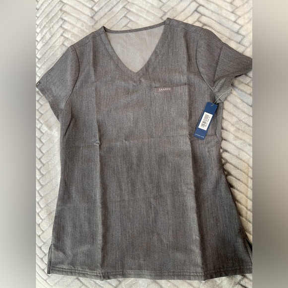 (NWT) Jaanuu Heather Gray scrub set (XS) - Picture 4 of 10
